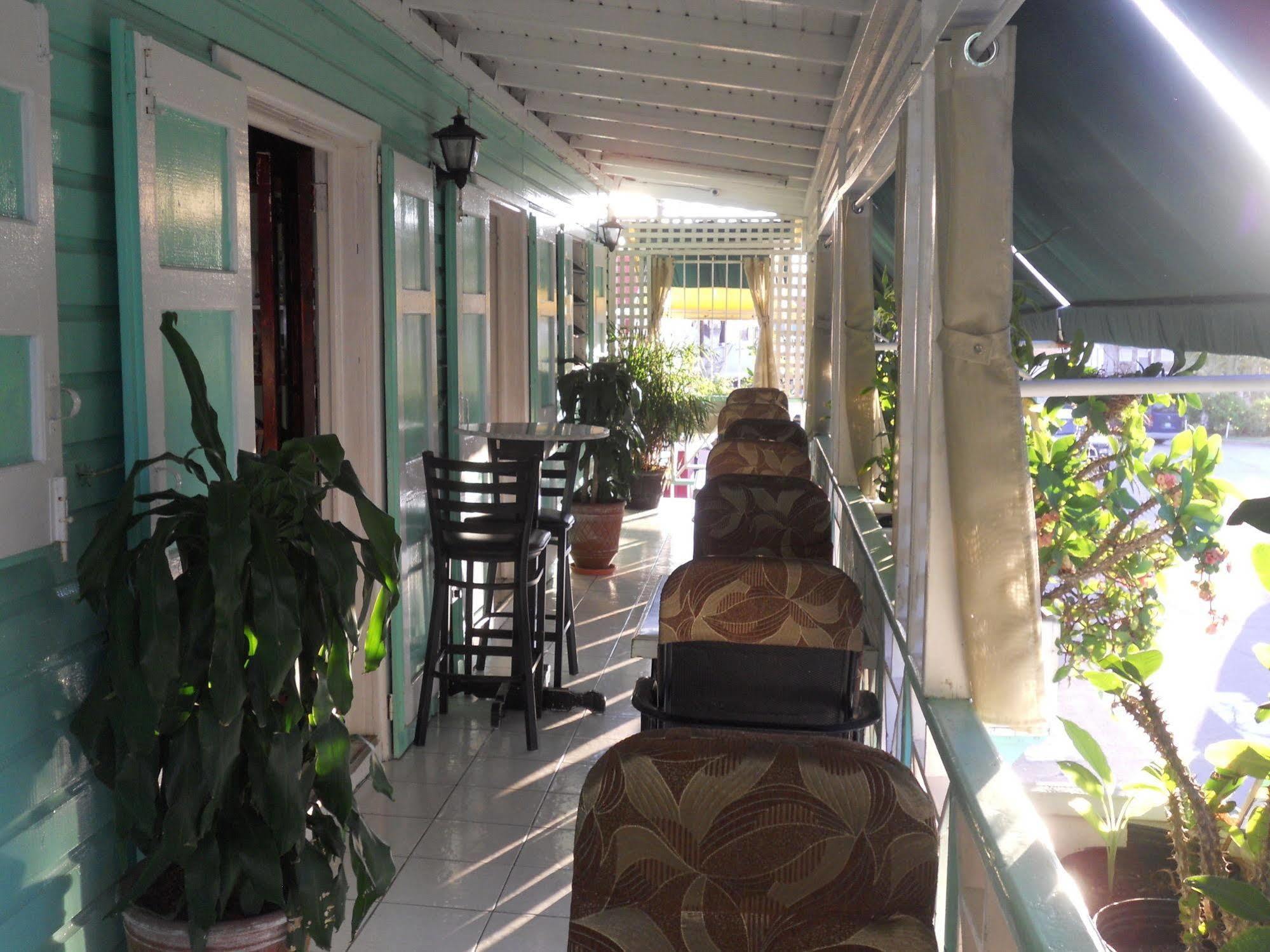 Seaview Inn Basseterre Exteriör bild
