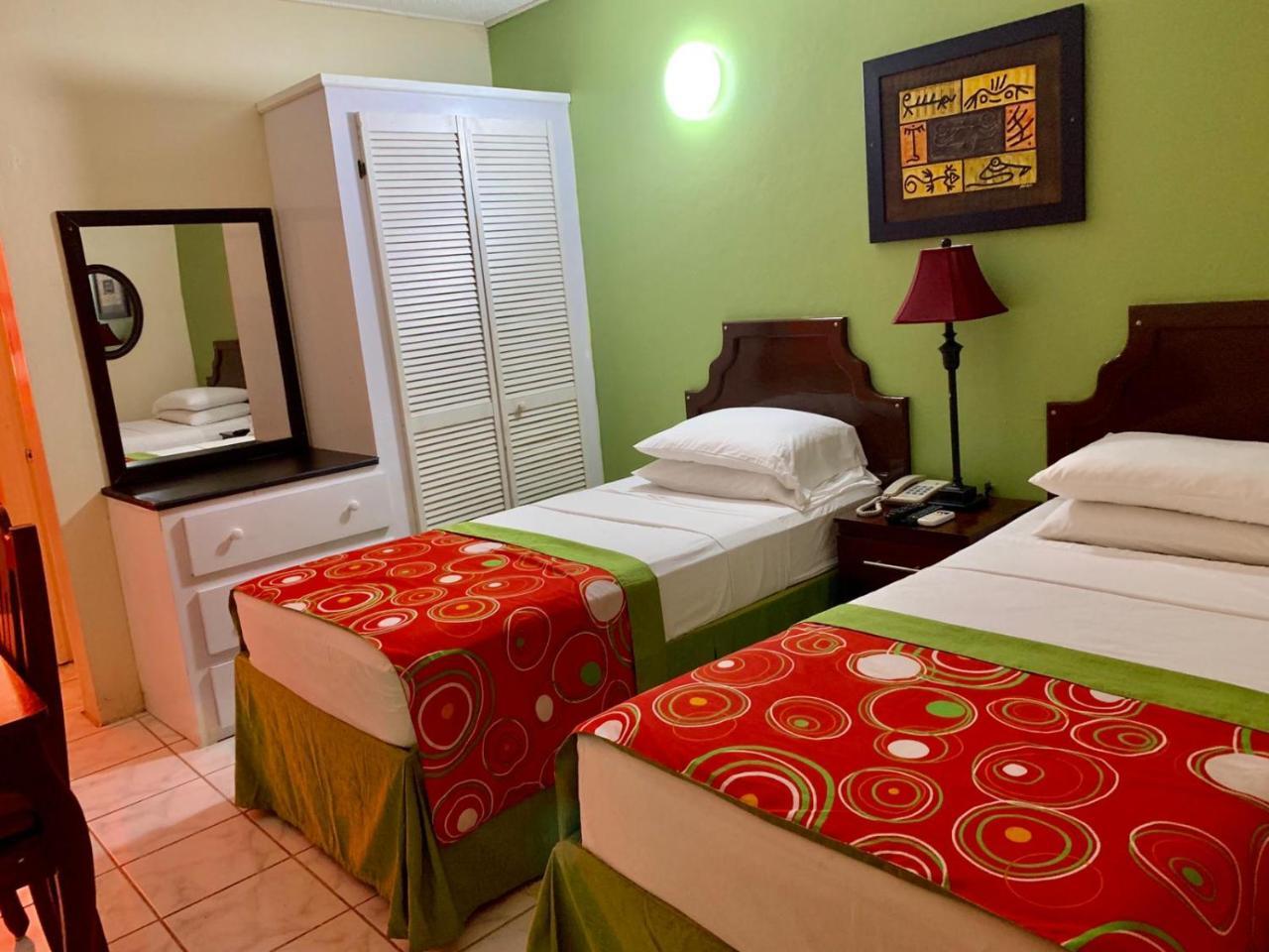 Seaview Inn Basseterre Exteriör bild