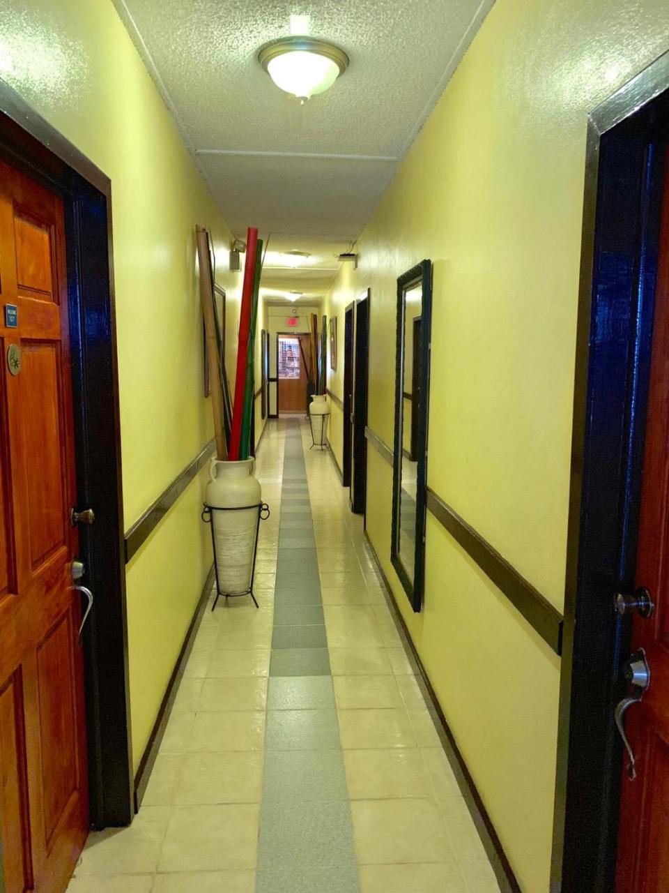 Seaview Inn Basseterre Exteriör bild