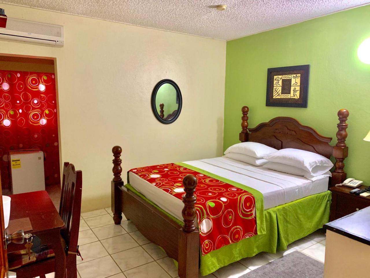 Seaview Inn Basseterre Exteriör bild