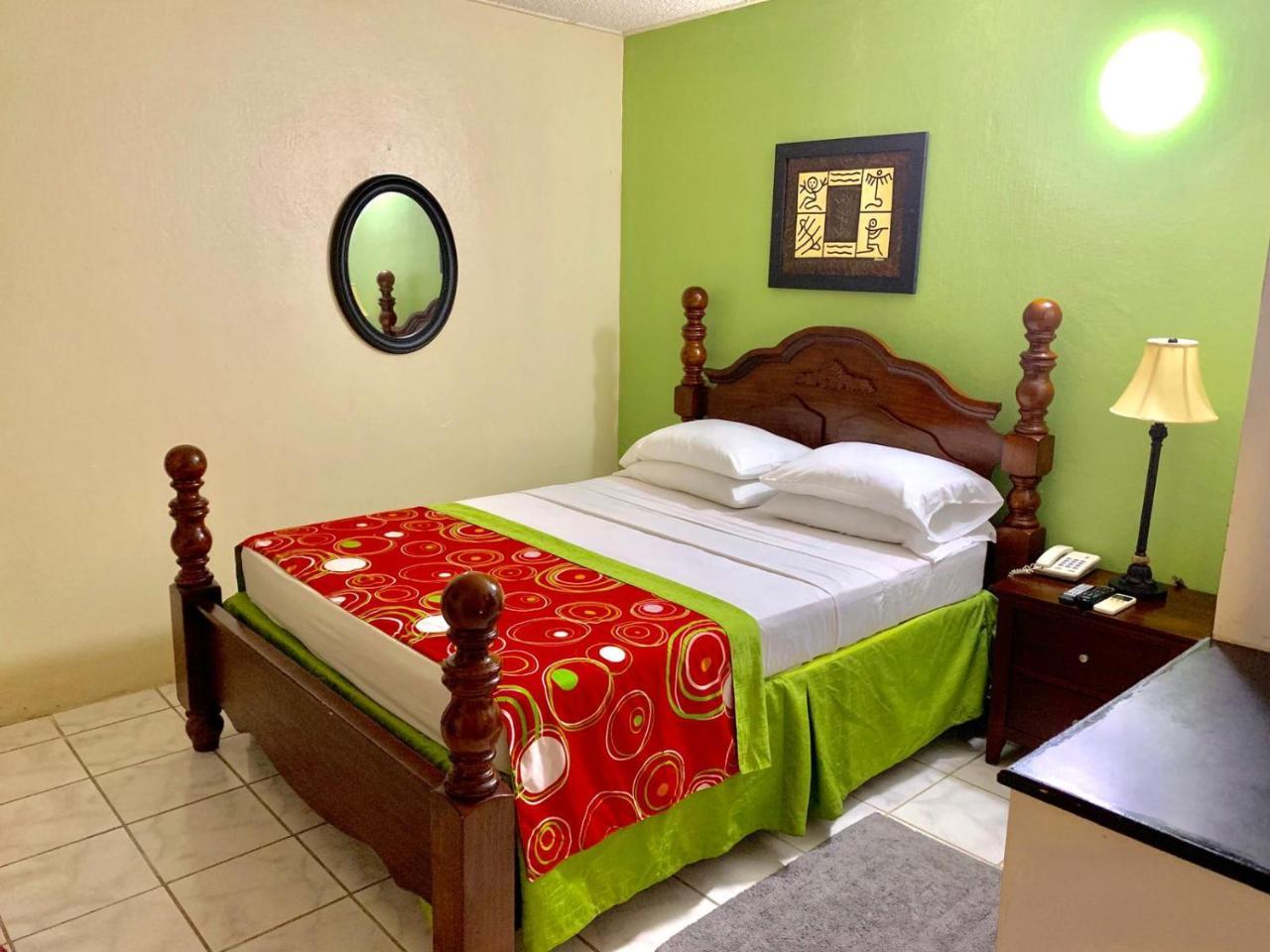 Seaview Inn Basseterre Exteriör bild